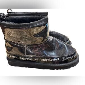Juicy Couture Womens Black Vinyl Coated Faux Fur Booties in a Women’s 9